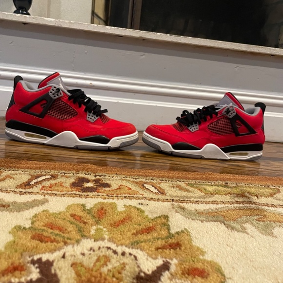Jordan 4 Size 10.5 \